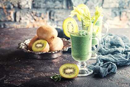 Anti-Cellulite Smoothie with Green Tea and Kiwi