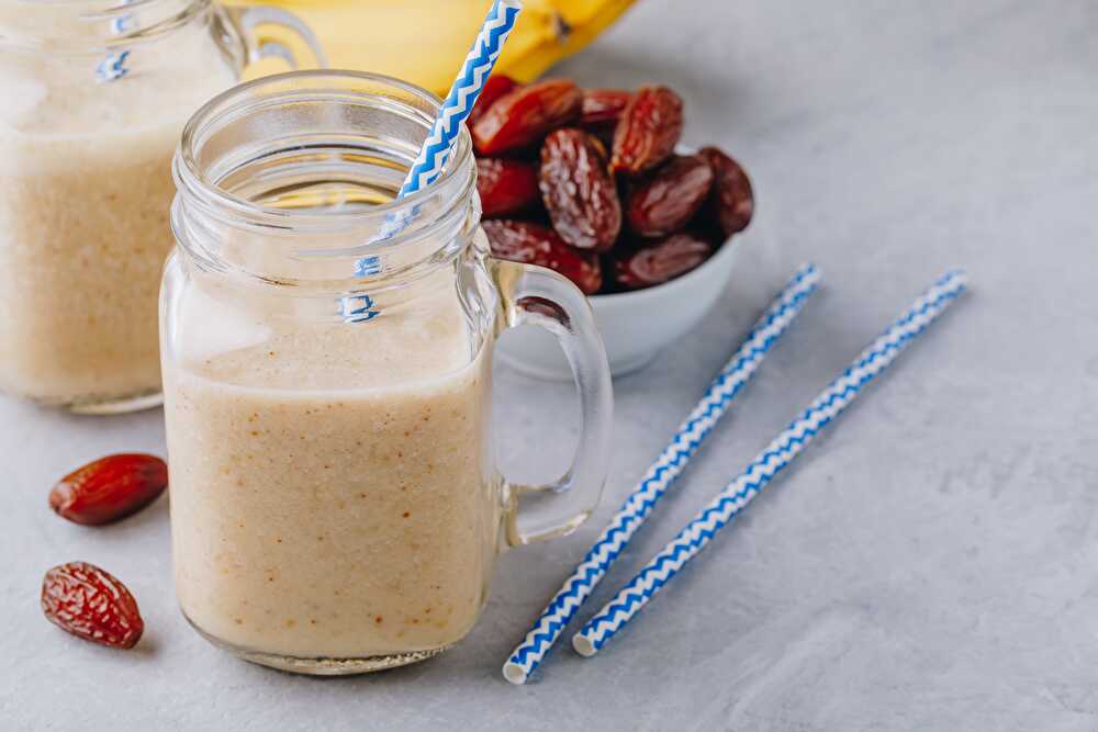 image Banana and Date Smoothie