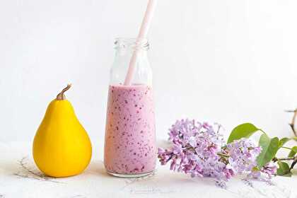 Blackcurrant Pear Smoothie