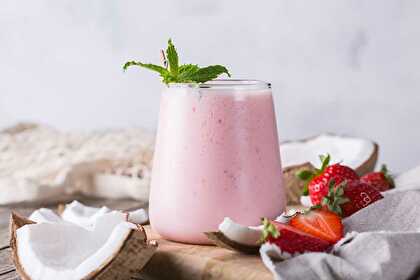 Coconut smoothie strawberry litchi