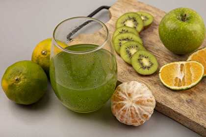 Kiwi Mandarin Apple Smoothie