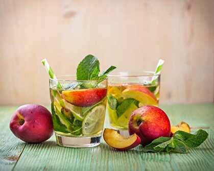 Nectarine Virgin Mojito