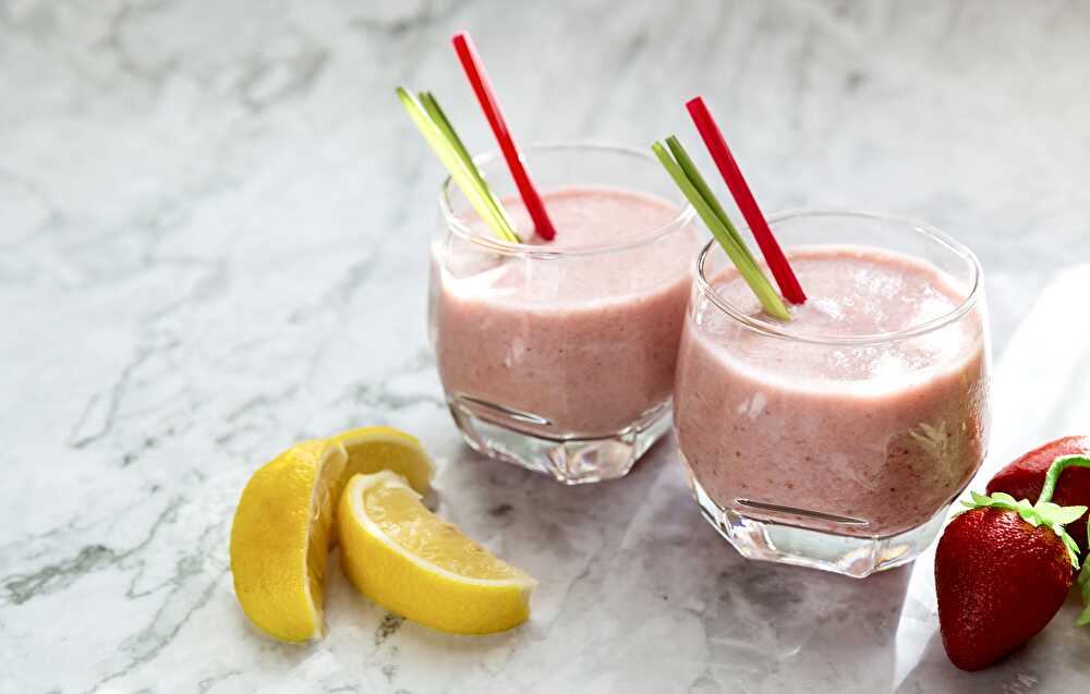 image Orange and Lemon Strawberry Smoothie