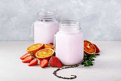 Orange and Strawberry Smoothie