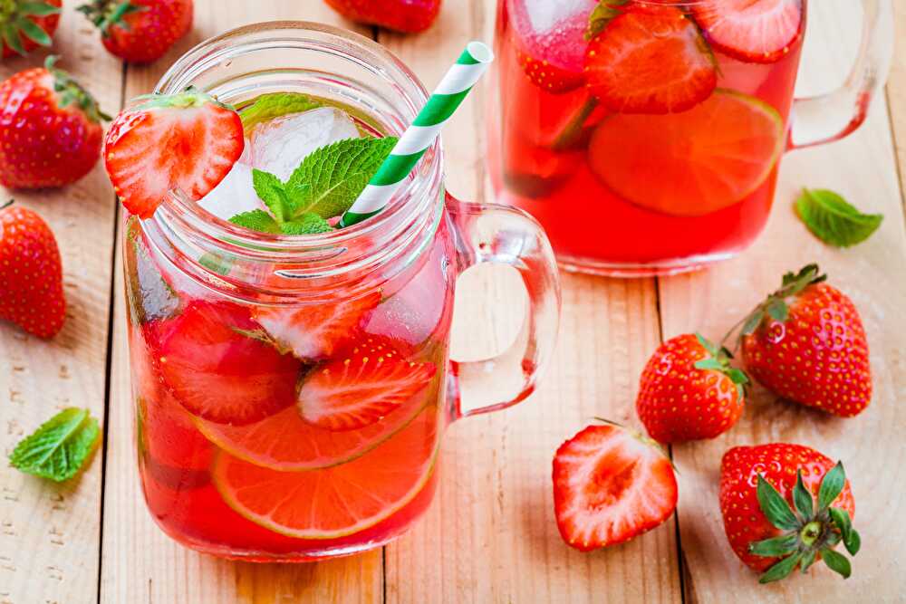 image Strawberry and Mint Lemonade