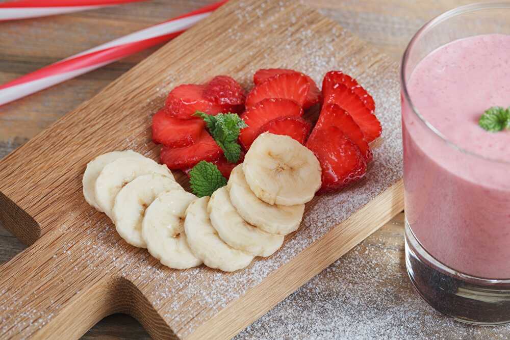 image Strawberry Banana and Mint Smoothie