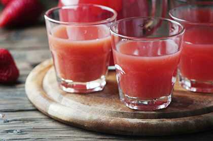 Strawberry pastis