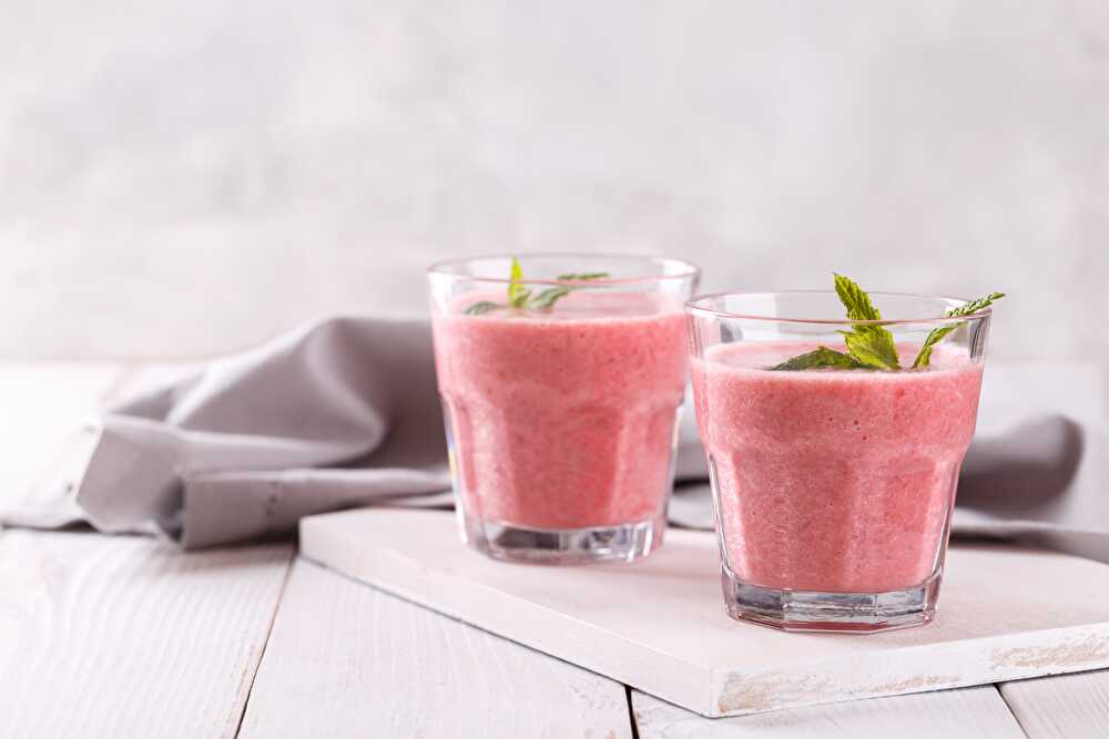 image Strawberry Smoothie with Almond Milk