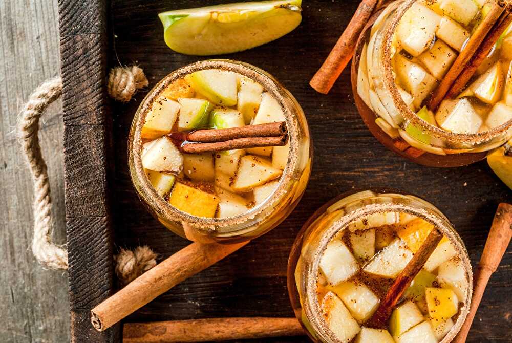 image Sangria without alcohol apples cinnamon