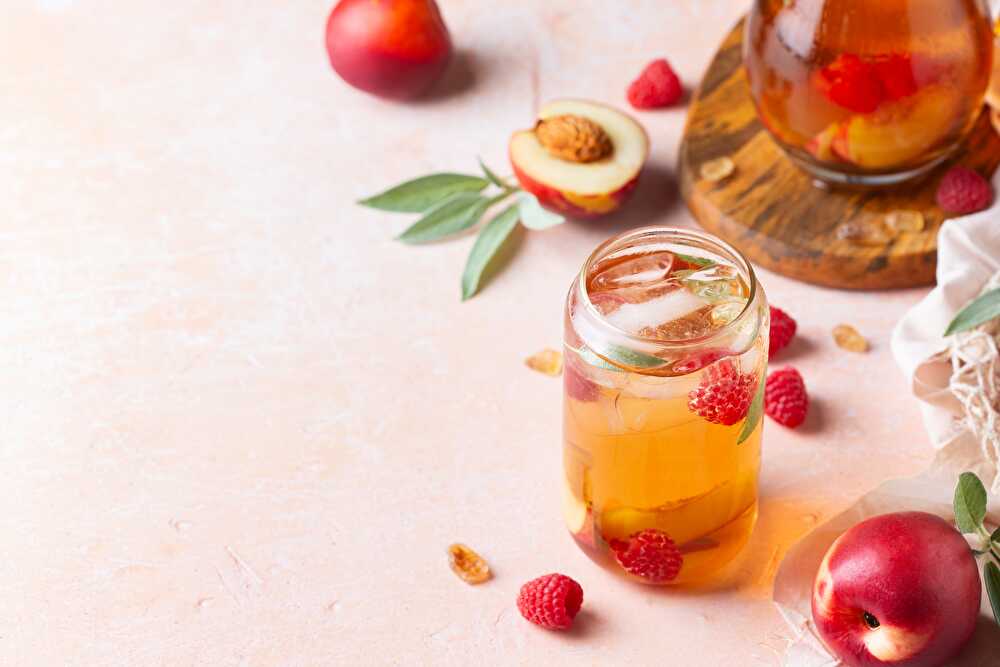 image Peach and Raspberry Iced Tea