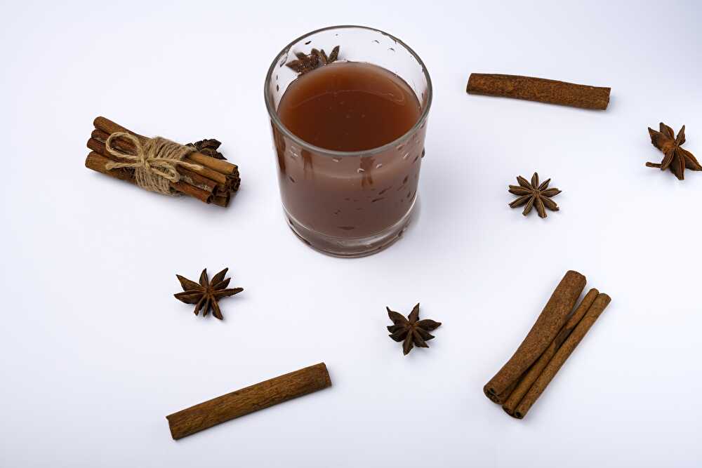 image Spicy Mulled Wine with Orange and Anise